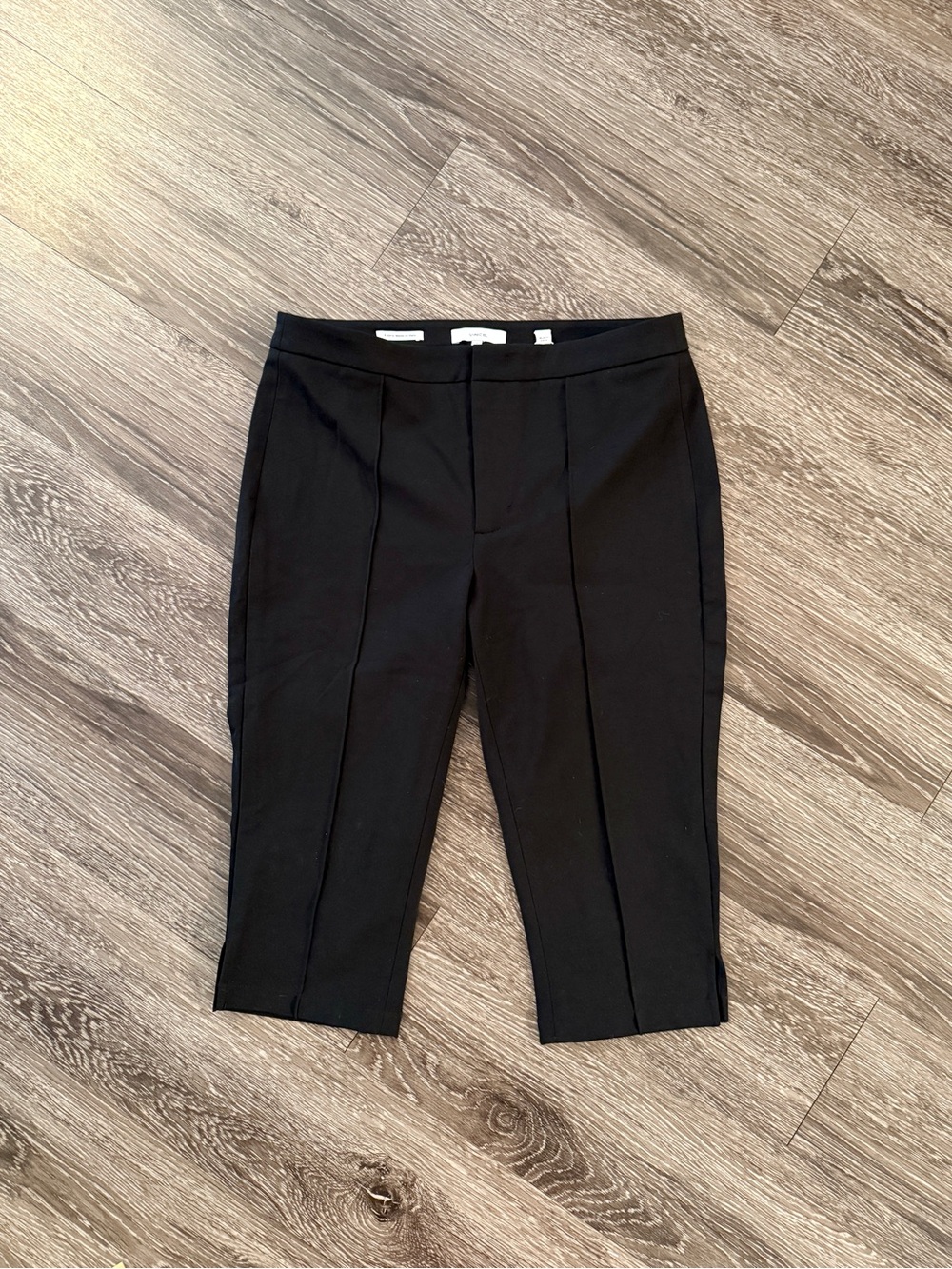 Vince Mid-Rise Slim-Fit Capris New